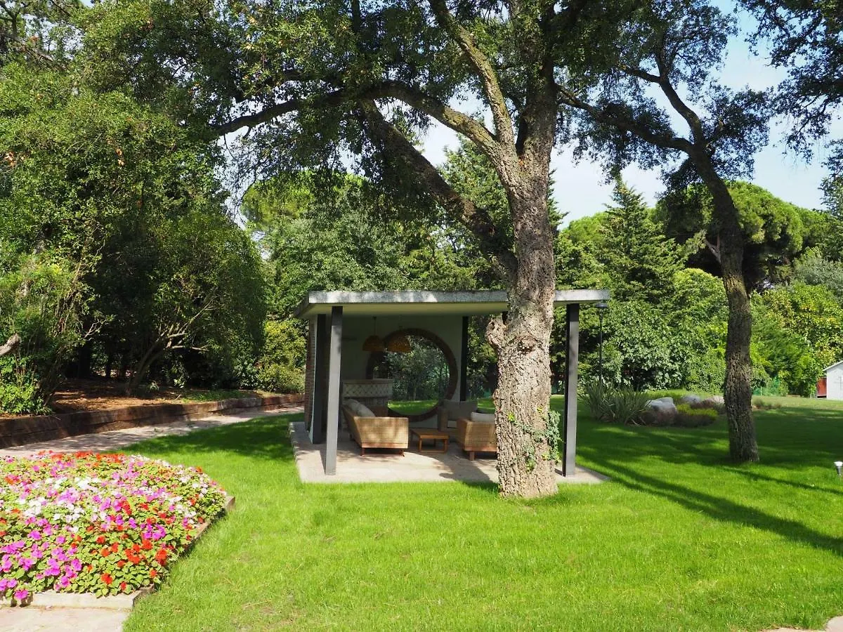 Villa Can Cedre Llica d'Amunt