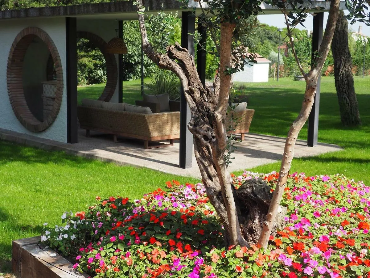 Villa Can Cedre Llica d'Amunt